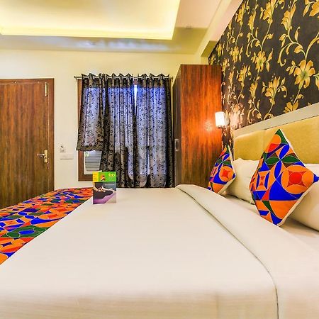 Fabhotel Star Of Taj Restobar Fatehabad Road Agra  Eksteriør billede