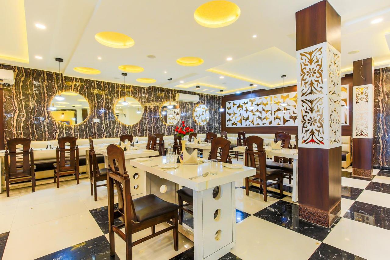 Fabhotel Star Of Taj Restobar Fatehabad Road Agra  Eksteriør billede
